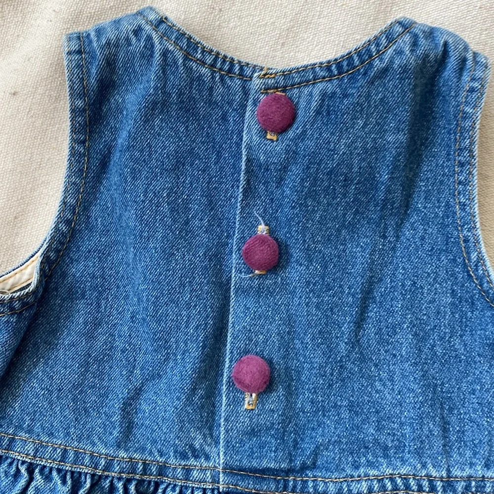 Vintage adorable gathered